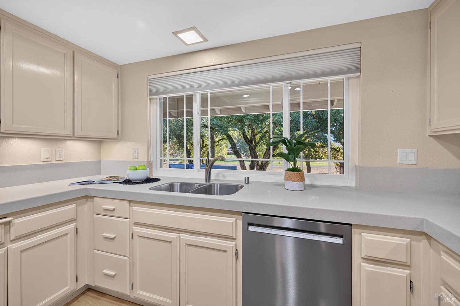 346 Singing Brook Circle Santa Rosa CA 95409