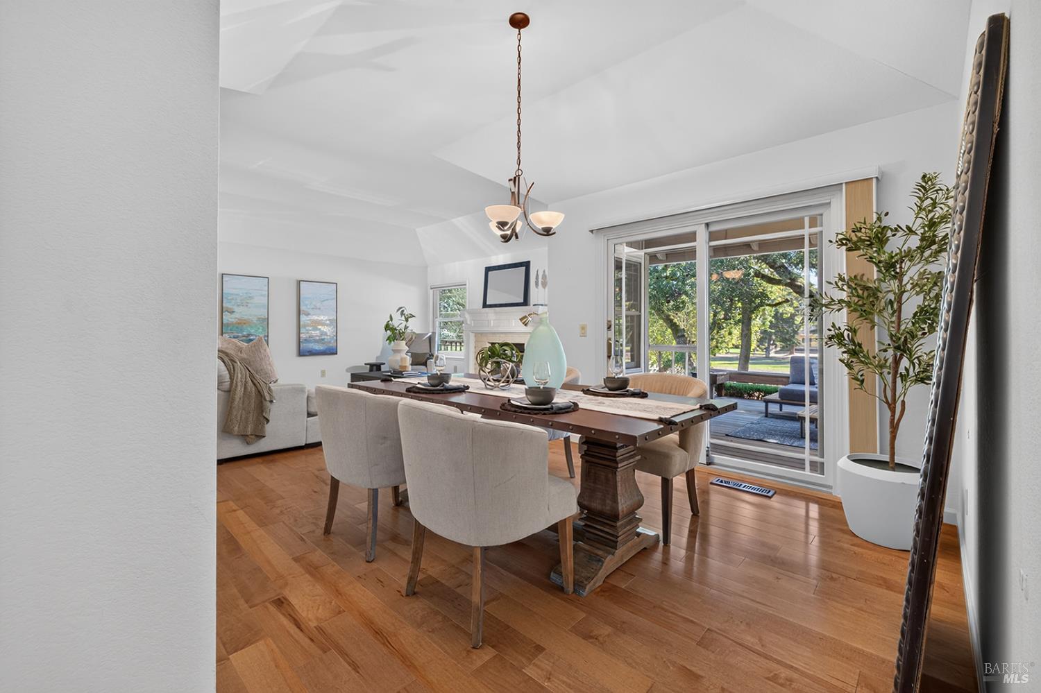 346 Singing Brook Circle Santa Rosa CA 95409