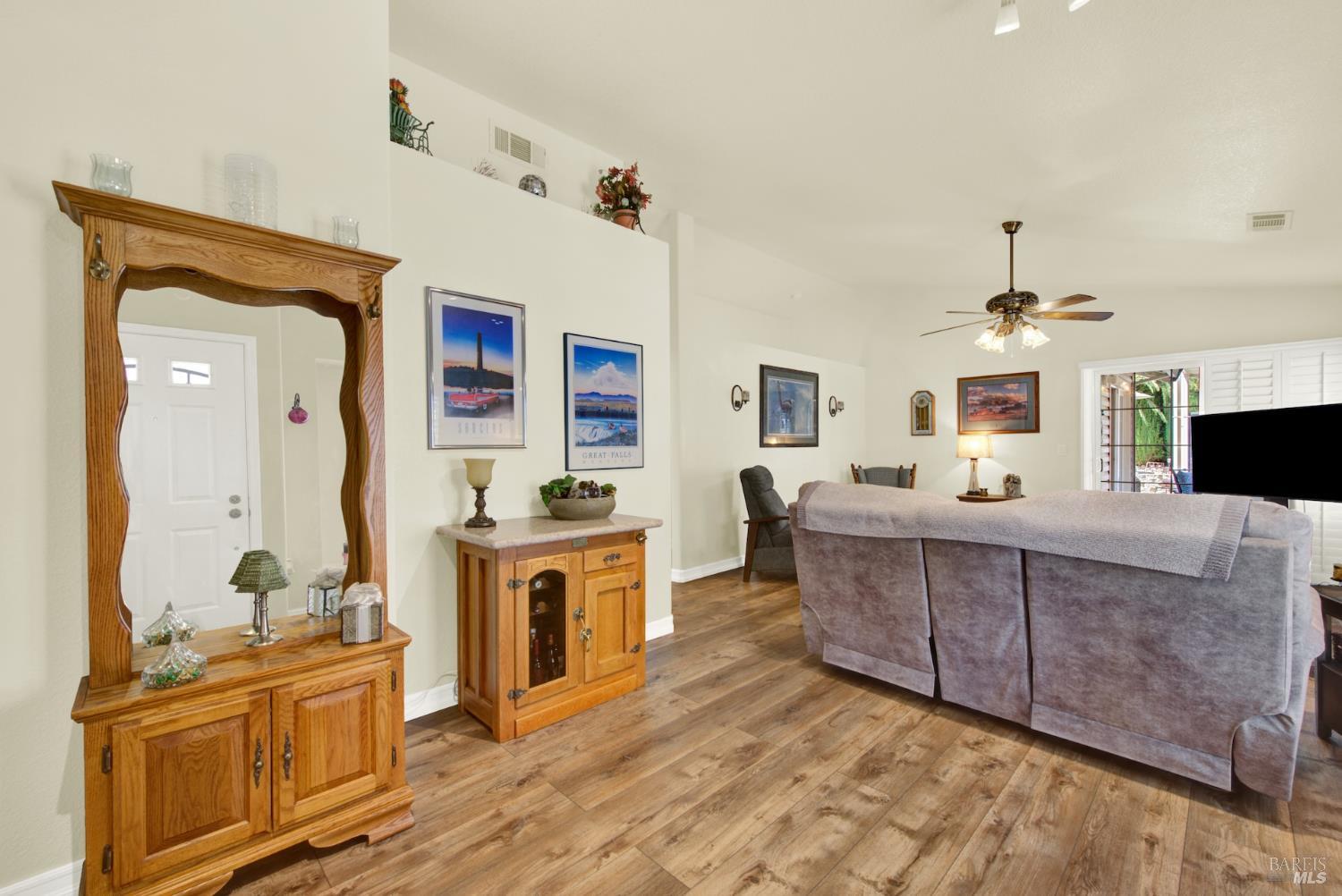 315 Regency Circle Vacaville CA 95687
