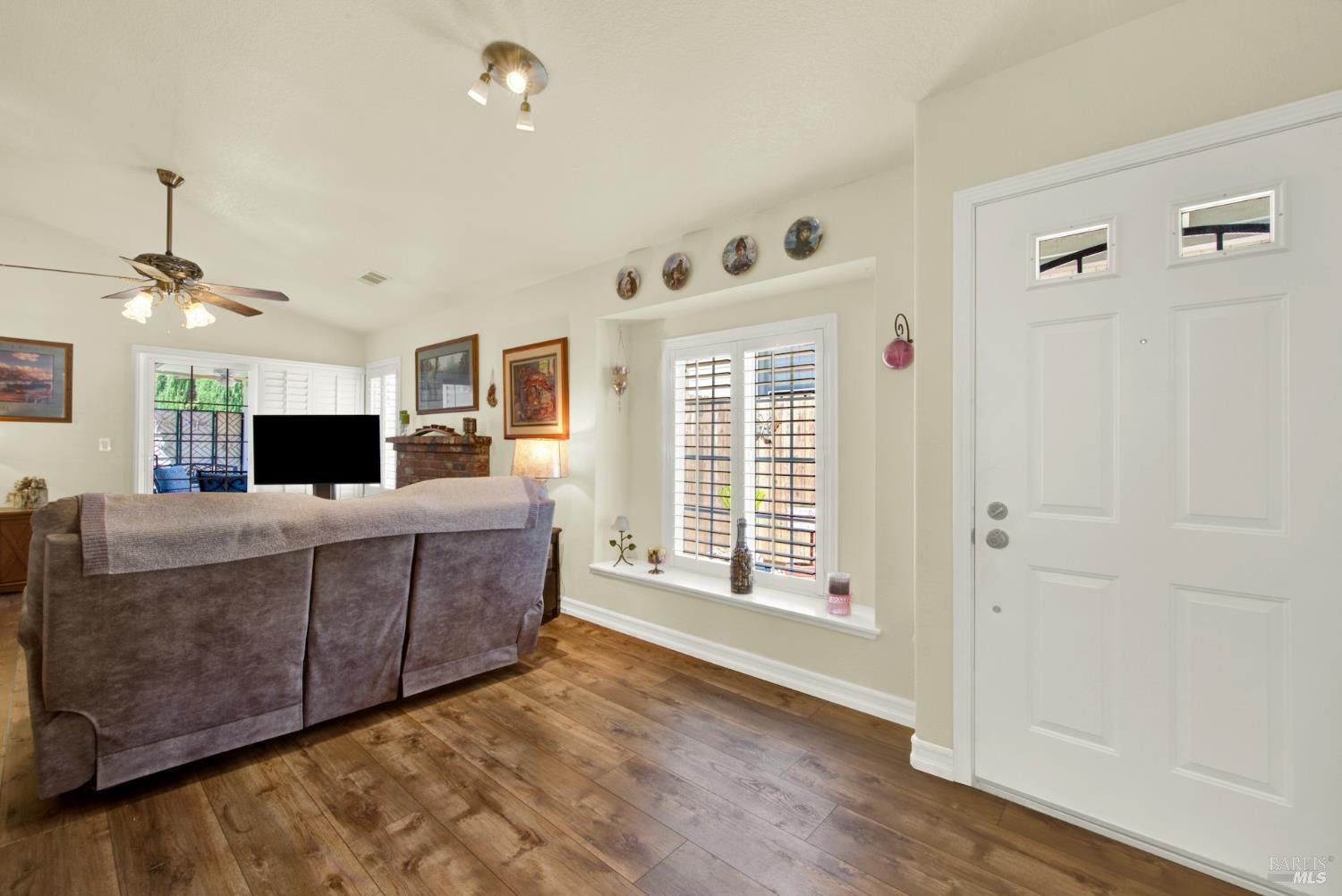 315 Regency Circle Vacaville CA 95687