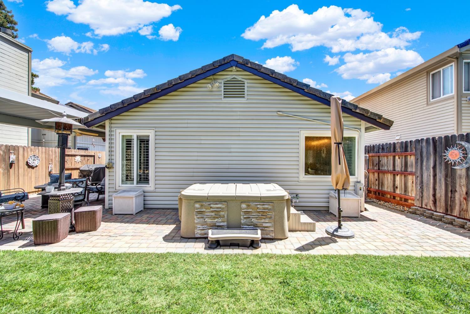 315 Regency Circle Vacaville CA 95687