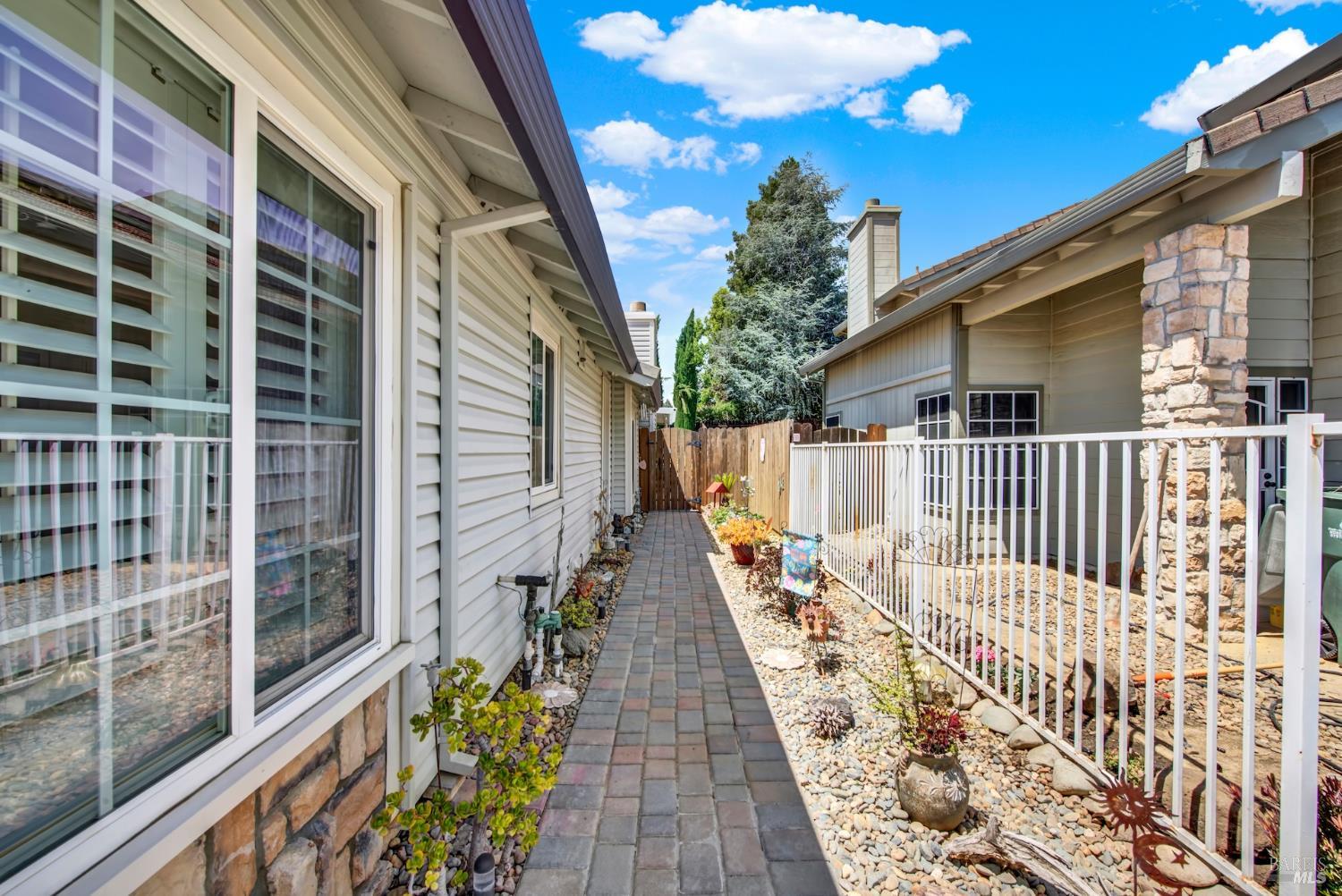 315 Regency Circle Vacaville CA 95687