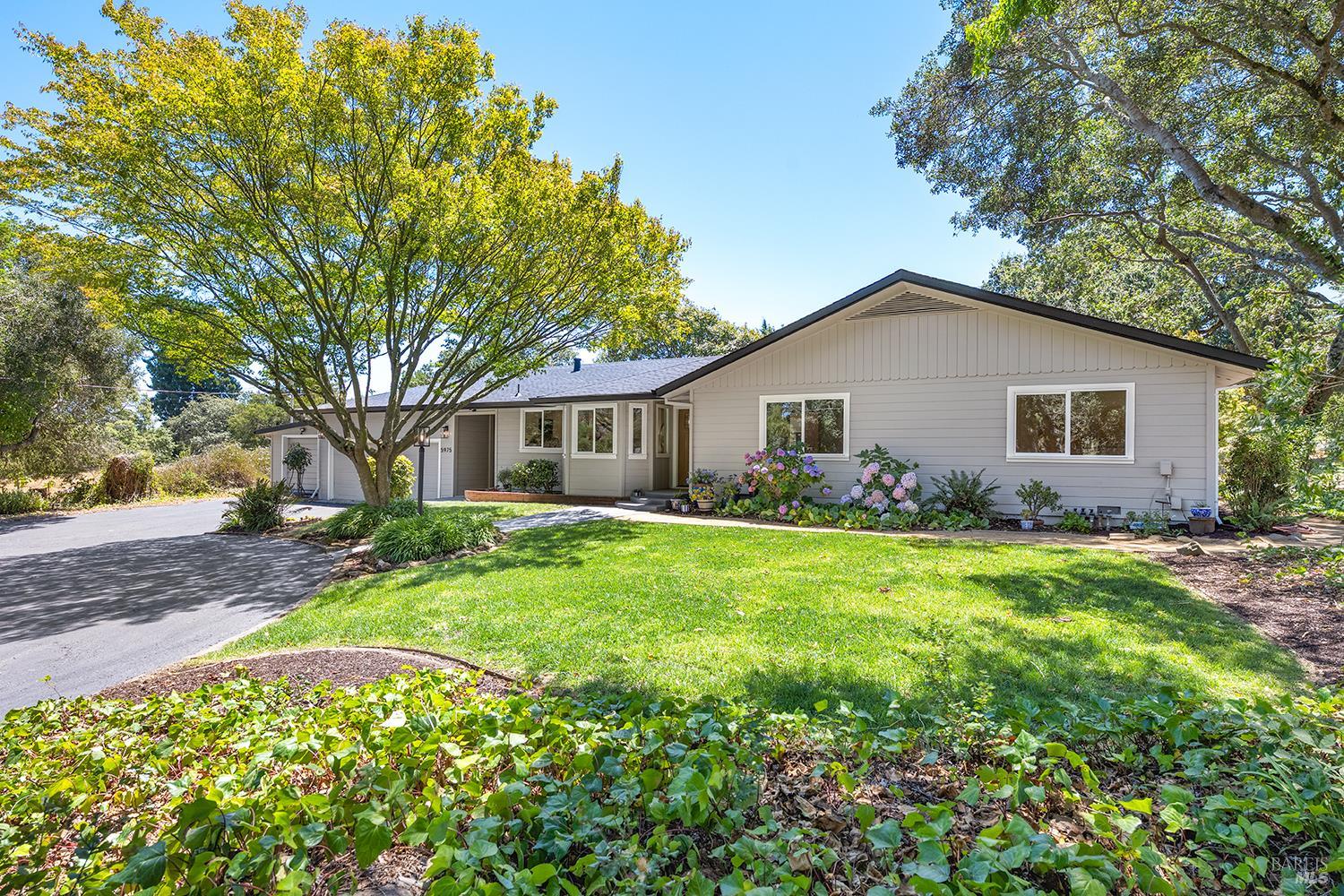 5975 Volkerts Road Sebastopol CA 95472