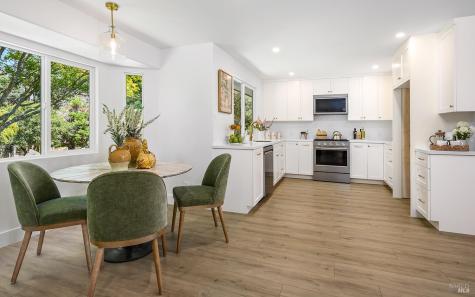5975 Volkerts Road Sebastopol CA 95472