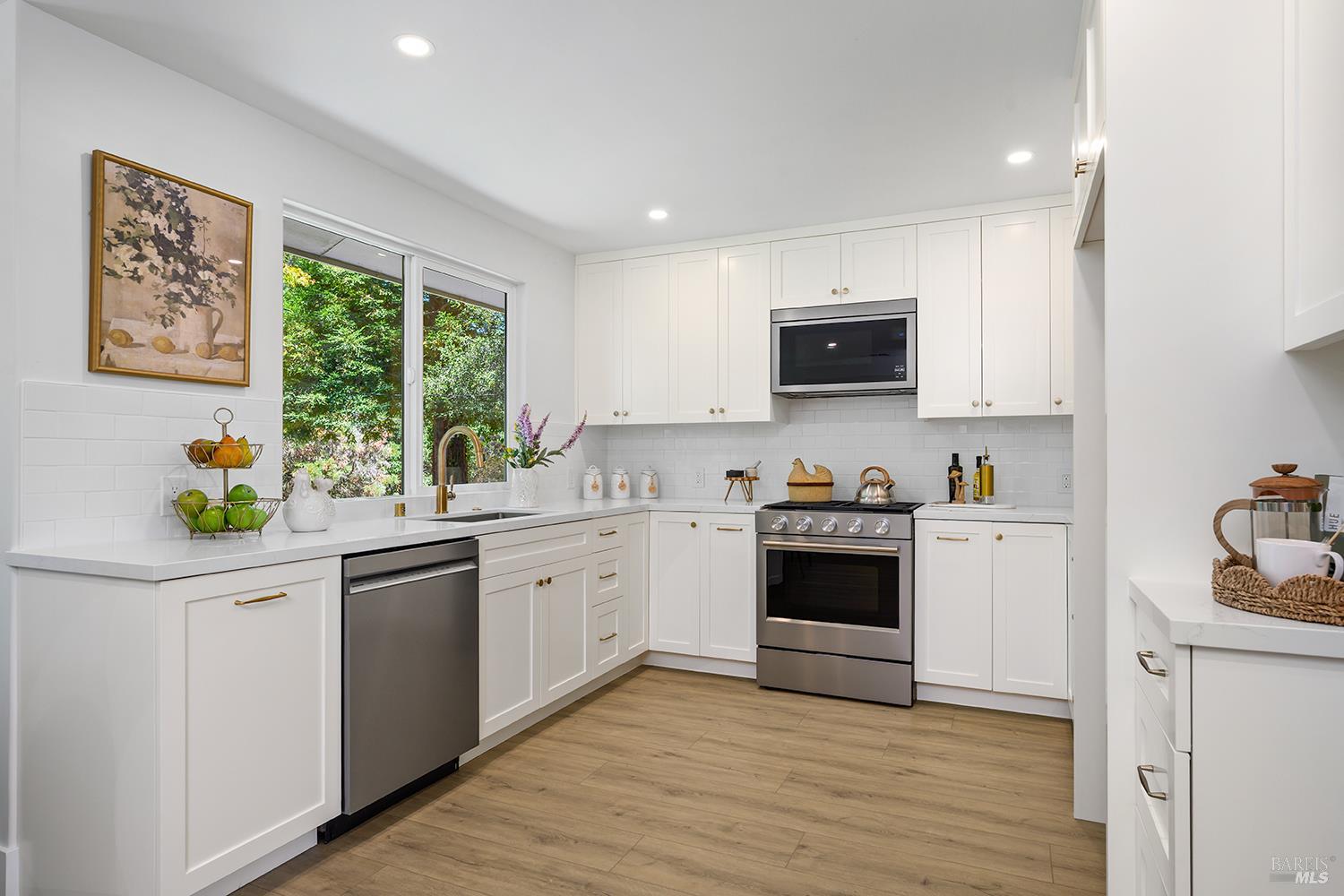 5975 Volkerts Road Sebastopol CA 95472