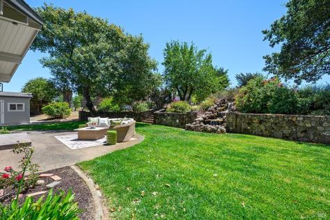 5975 Volkerts Road Sebastopol CA 95472