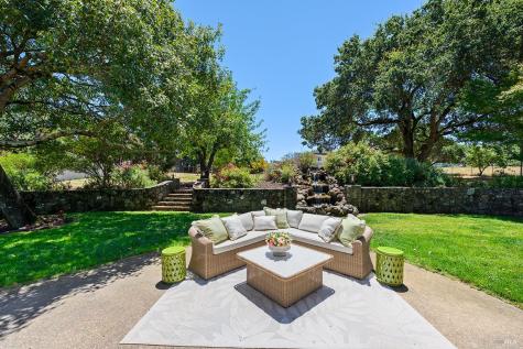 5975 Volkerts Road Sebastopol CA 95472