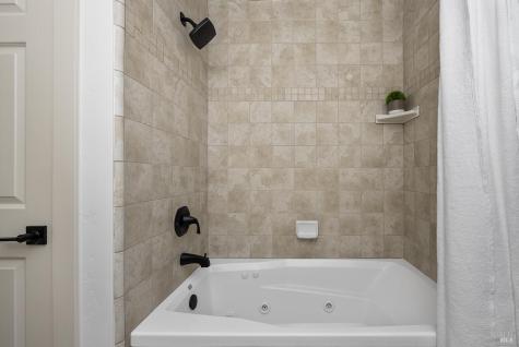 5975 Volkerts Road Sebastopol CA 95472