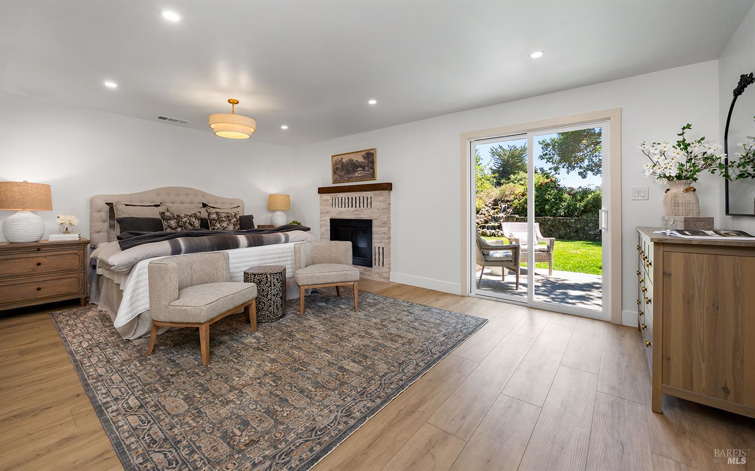 5975 Volkerts Road Sebastopol CA 95472
