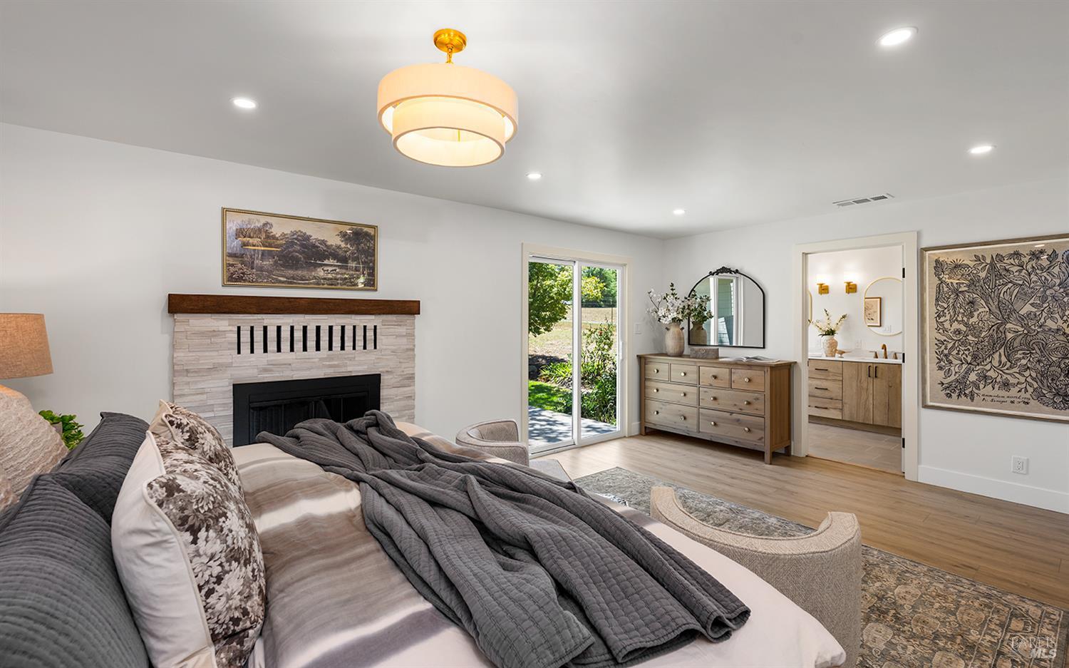 5975 Volkerts Road Sebastopol CA 95472