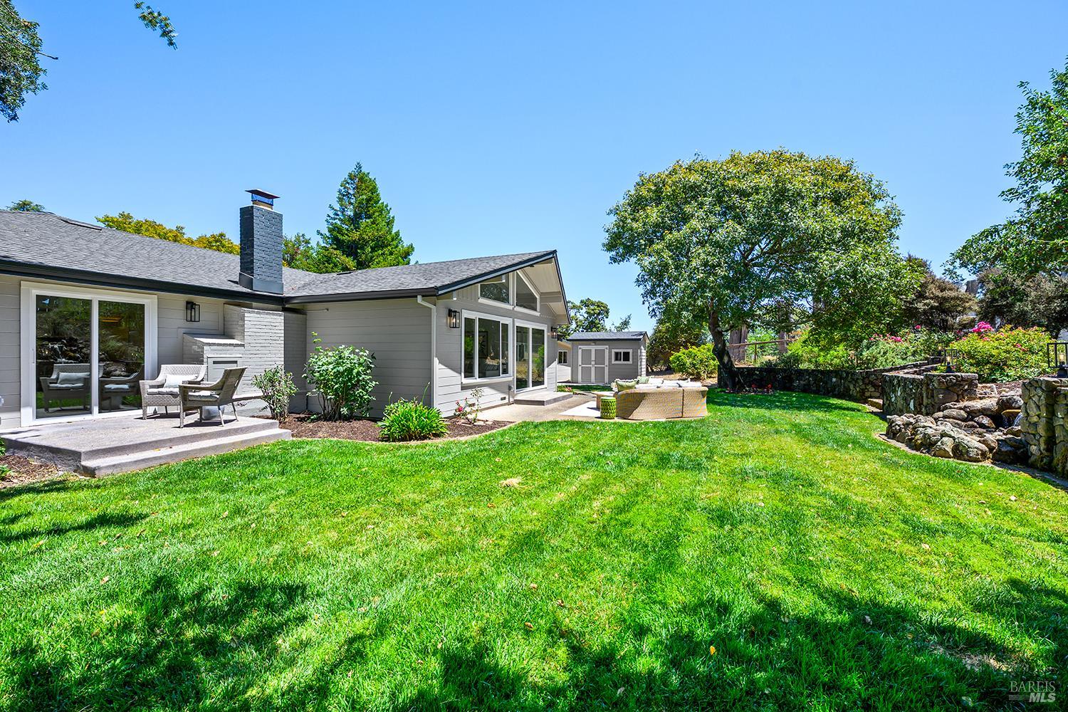 5975 Volkerts Road Sebastopol CA 95472