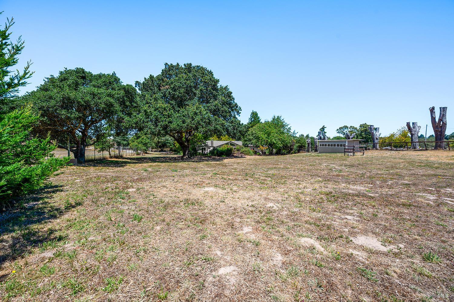5975 Volkerts Road Sebastopol CA 95472