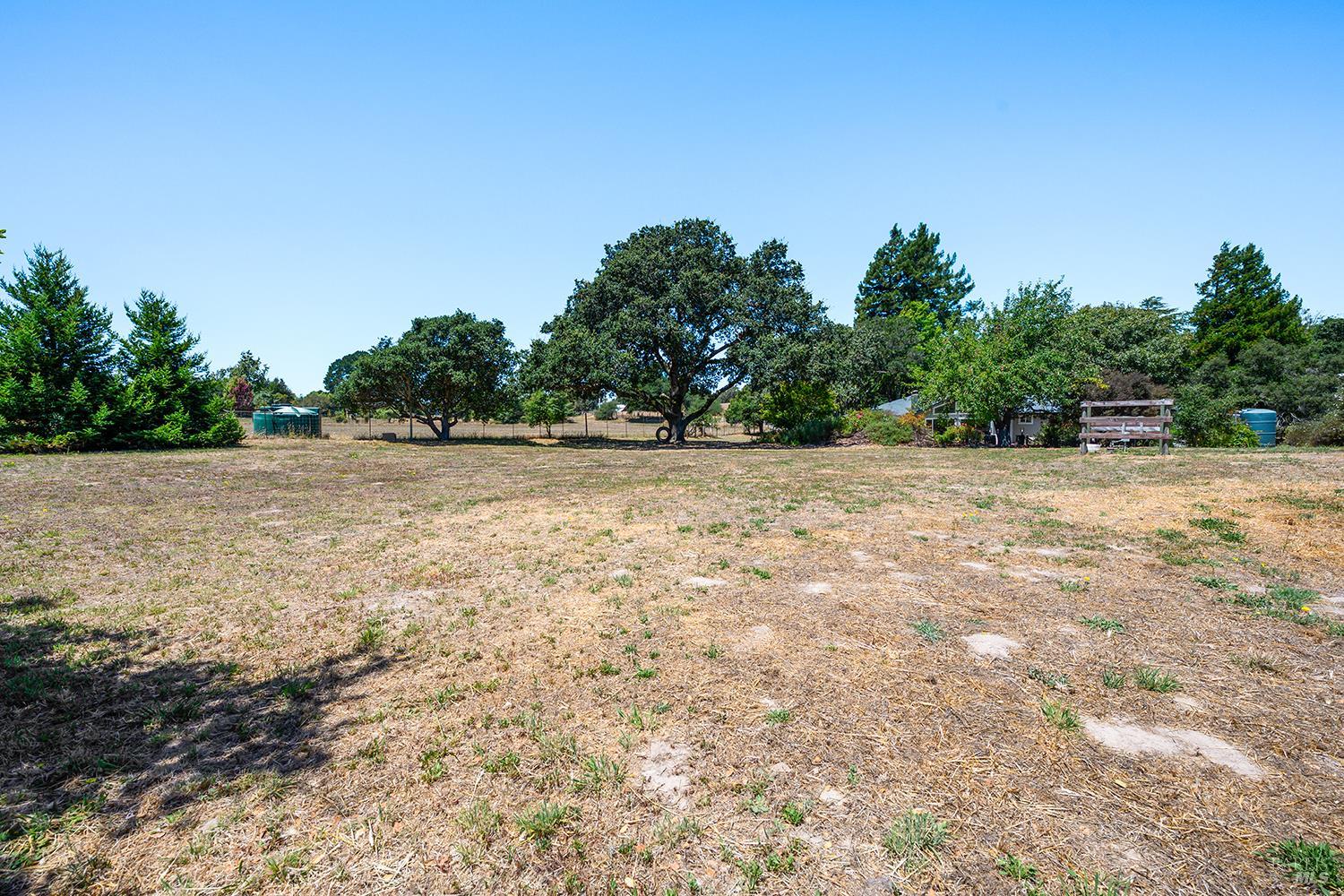 5975 Volkerts Road Sebastopol CA 95472