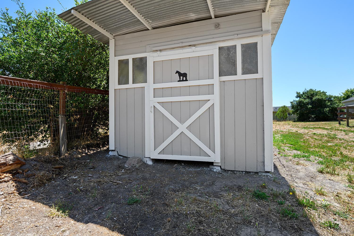 5975 Volkerts Road Sebastopol CA 95472