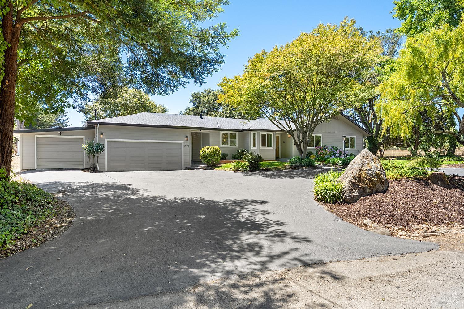 5975 Volkerts Road Sebastopol CA 95472