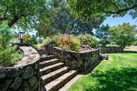 5975 Volkerts Road Sebastopol CA 95472