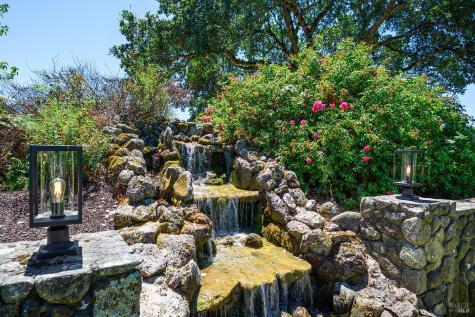 5975 Volkerts Road Sebastopol CA 95472