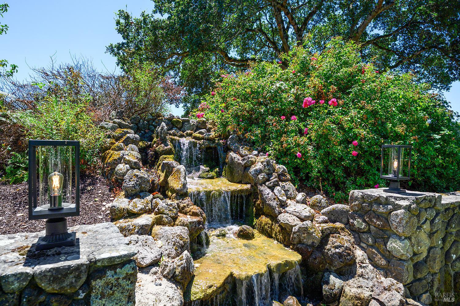 5975 Volkerts Road Sebastopol CA 95472