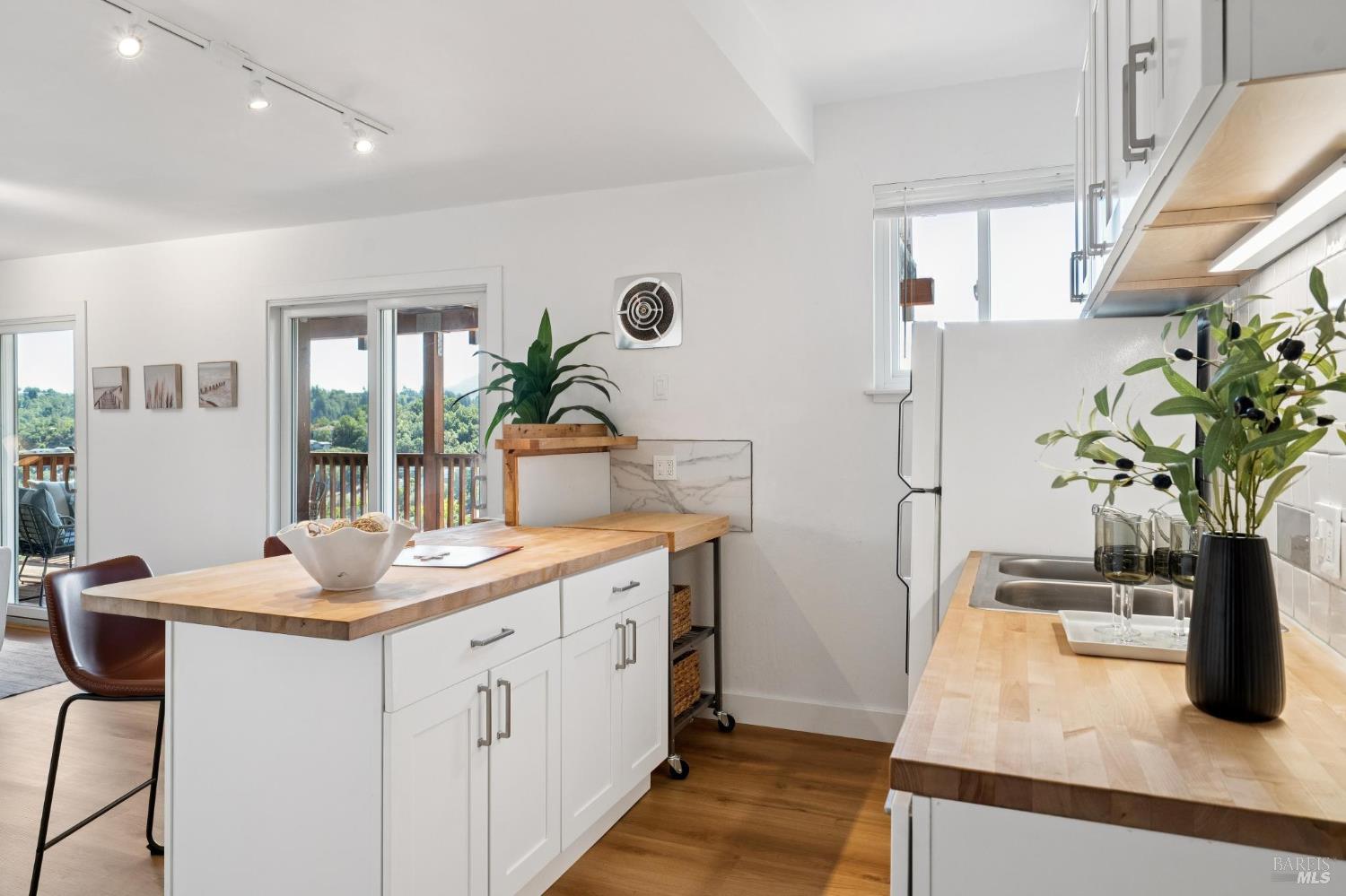 116 Maywood Way San Rafael CA 94901