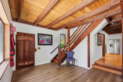 2713 Leslie Road Santa Rosa CA 95404