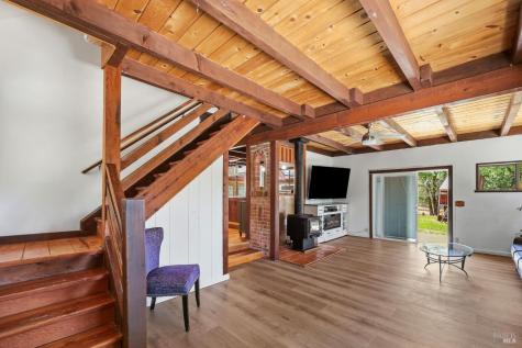 2713 Leslie Road Santa Rosa CA 95404