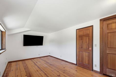 2713 Leslie Road Santa Rosa CA 95404