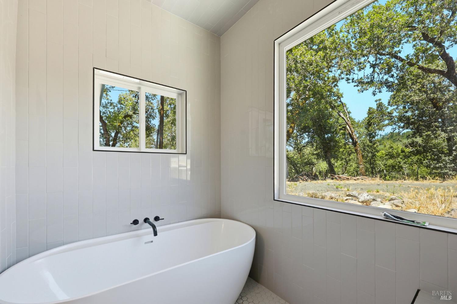 2713 Leslie Road Santa Rosa CA 95404