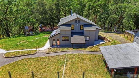 2713 Leslie Road Santa Rosa CA 95404