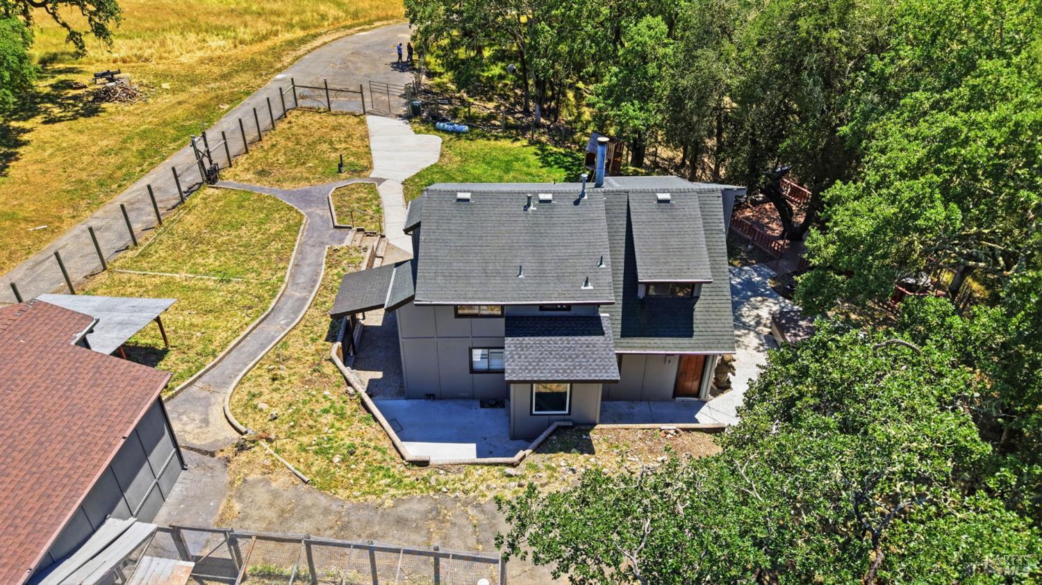 2713 Leslie Road Santa Rosa CA 95404