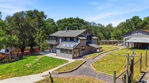 2713 Leslie Road Santa Rosa CA 95404