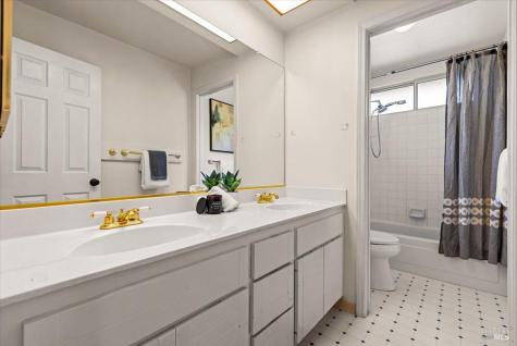 316 Windflower Court Windsor CA 95492