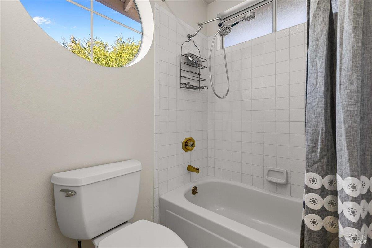 316 Windflower Court Windsor CA 95492