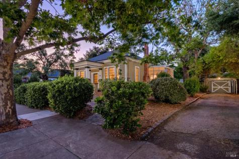 17 10th Street Petaluma CA 94952