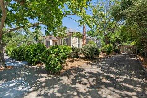 17 10th Street Petaluma CA 94952