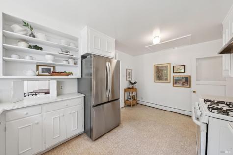 17 10th Street Petaluma CA 94952