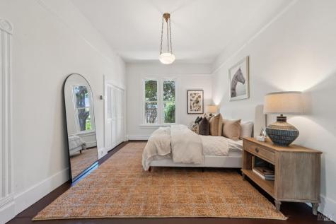 17 10th Street Petaluma CA 94952