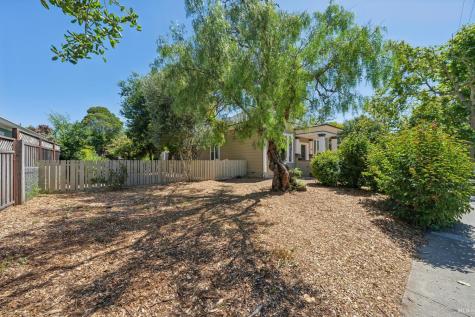 17 10th Street Petaluma CA 94952