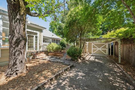 17 10th Street Petaluma CA 94952