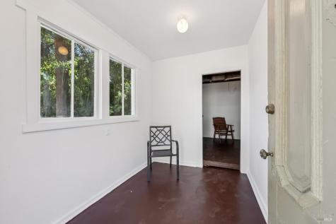 17 10th Street Petaluma CA 94952