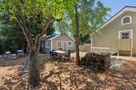 17 10th Street Petaluma CA 94952