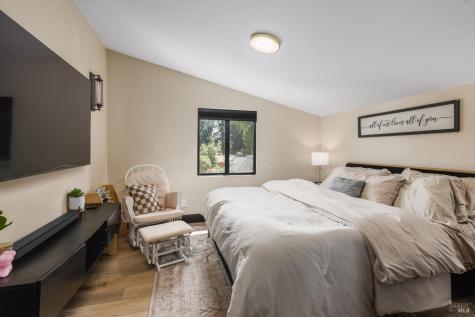 18015 Riverside Drive Sonoma CA 95476