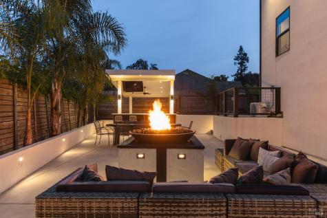 18015 Riverside Drive Sonoma CA 95476