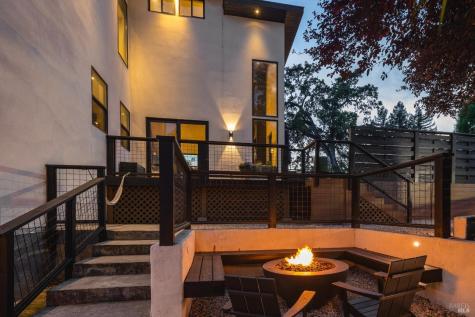 18015 Riverside Drive Sonoma CA 95476