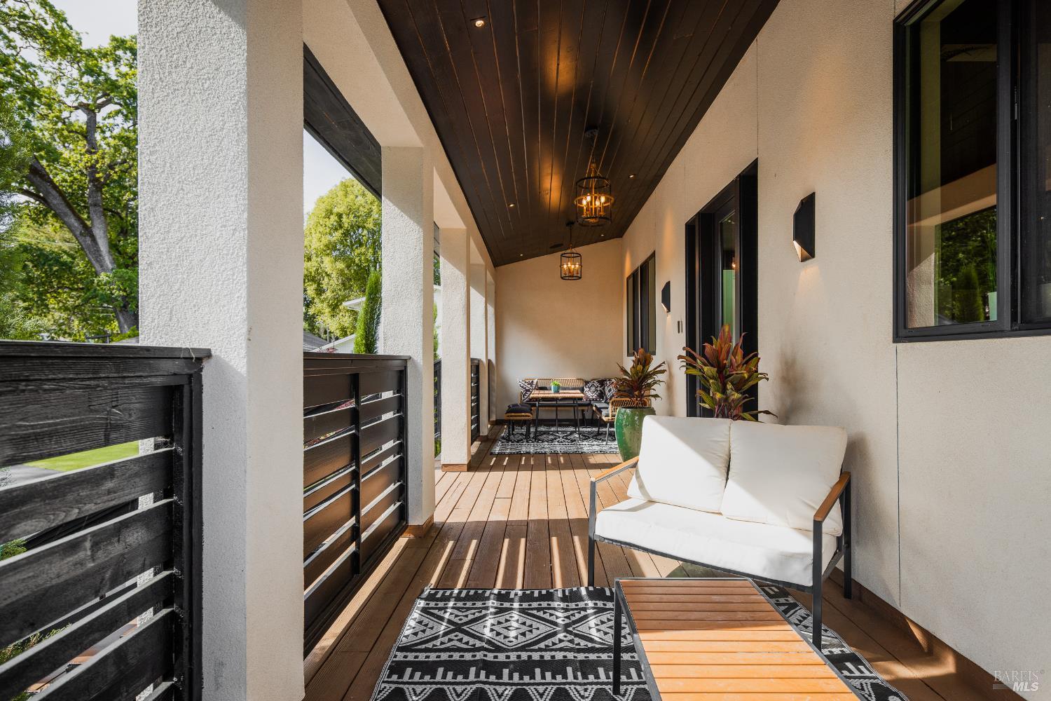 18015 Riverside Drive Sonoma CA 95476