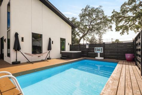 18015 Riverside Drive Sonoma CA 95476