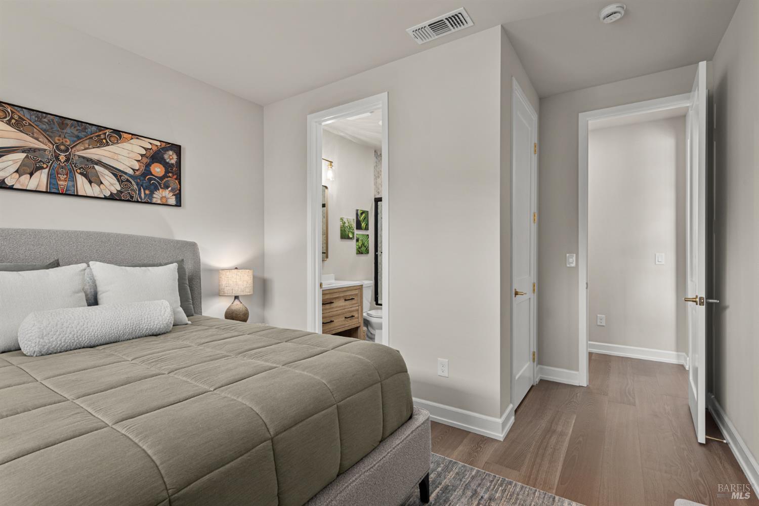 3747 Paxton Place Santa Rosa CA 95404