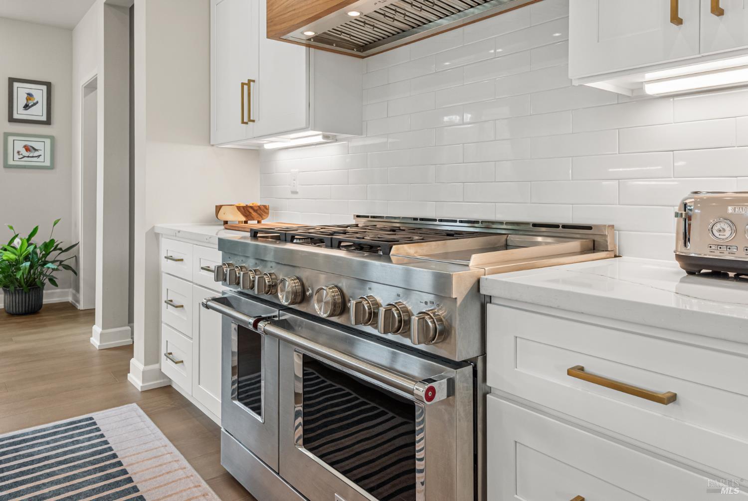 3747 Paxton Place Santa Rosa CA 95404