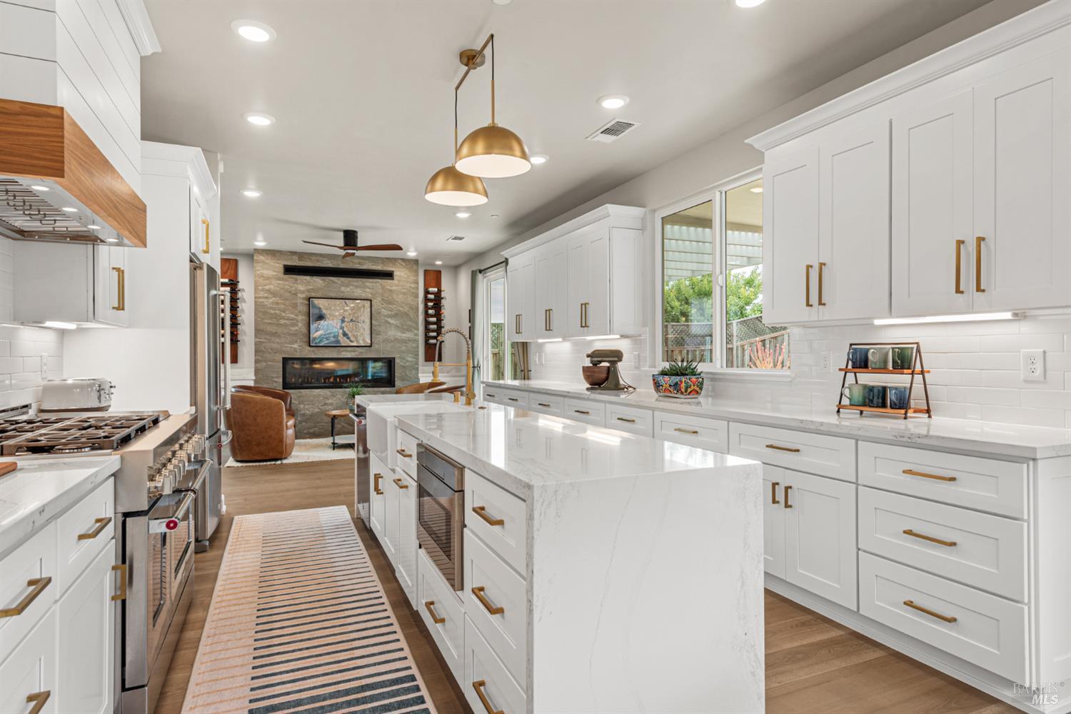 3747 Paxton Place Santa Rosa CA 95404