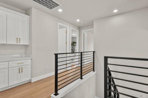 3747 Paxton Place Santa Rosa CA 95404