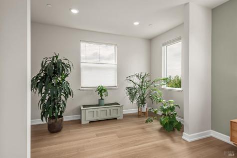 3747 Paxton Place Santa Rosa CA 95404